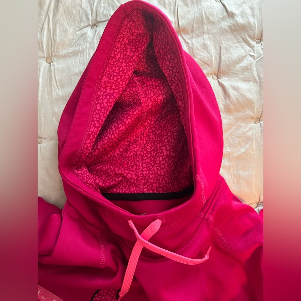 Nike’s Women's Pink Thermafit Hoodie
Sweatshirt, size Large EUC - Picture 4 of 6